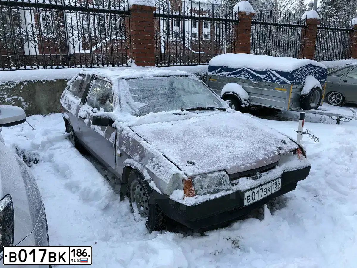 Фото автомобиля LADA 2108 SAMARA, 2000 — госномер В017ВК186. Цвет: БЕЖЕВО-РОЗОВЫЙ