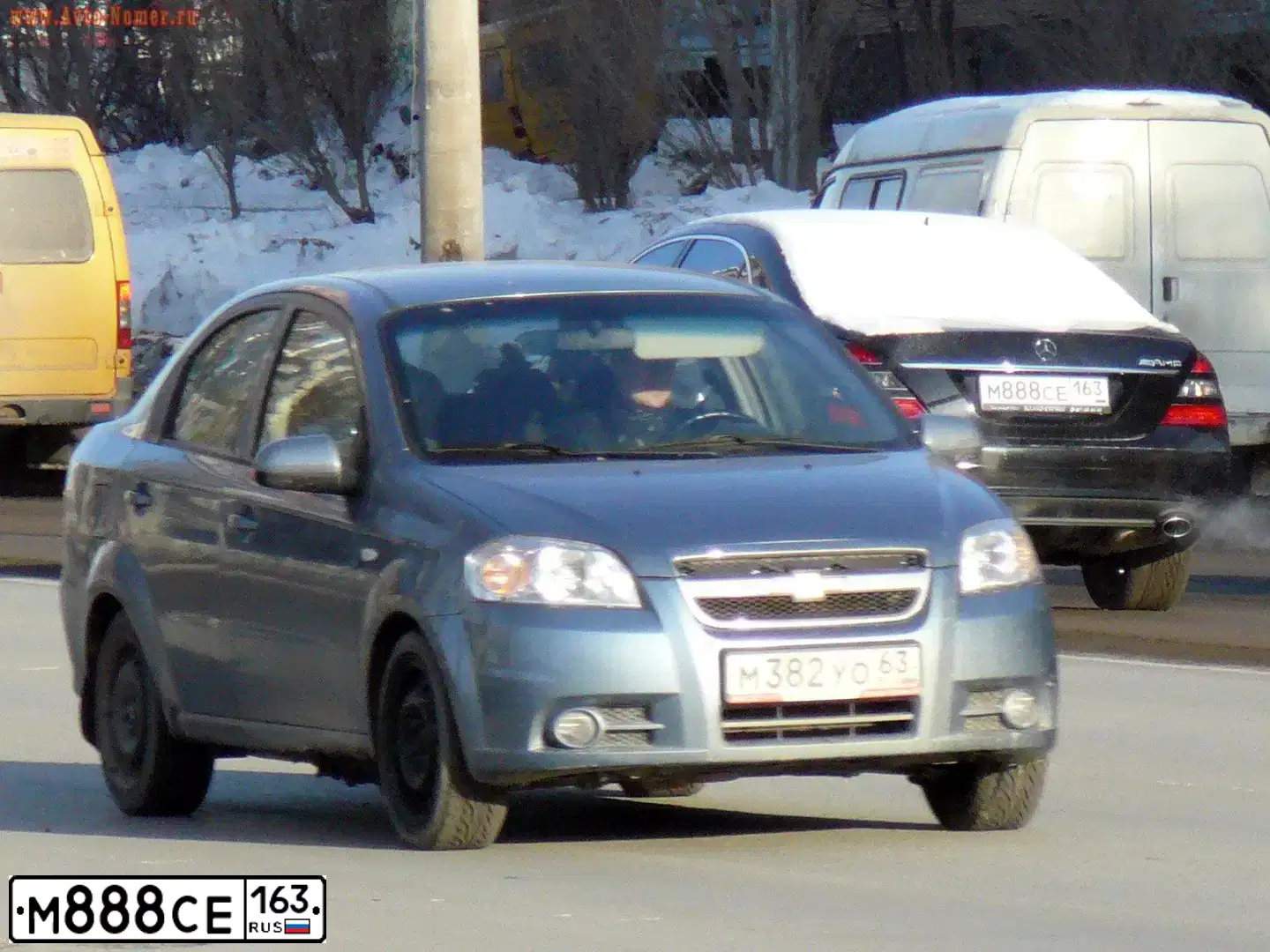 Фото автомобиля HYUNDAI GRAND SANTA FE, 2017 — госномер М888СЕ163. Цвет: БЕЛЫЙ