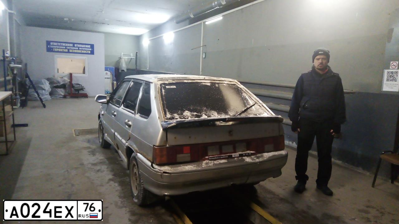 Фото автомобиля LADA 2114 SAMARA, 2003 — госномер В777ВР76. Цвет: СЕРЫЙ
