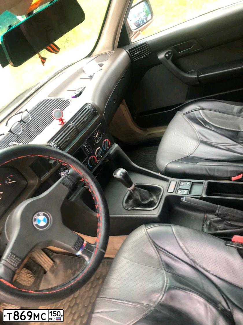Фото автомобиля BMW 520, 1988 — госномер М307КК797. Цвет: Коричневый