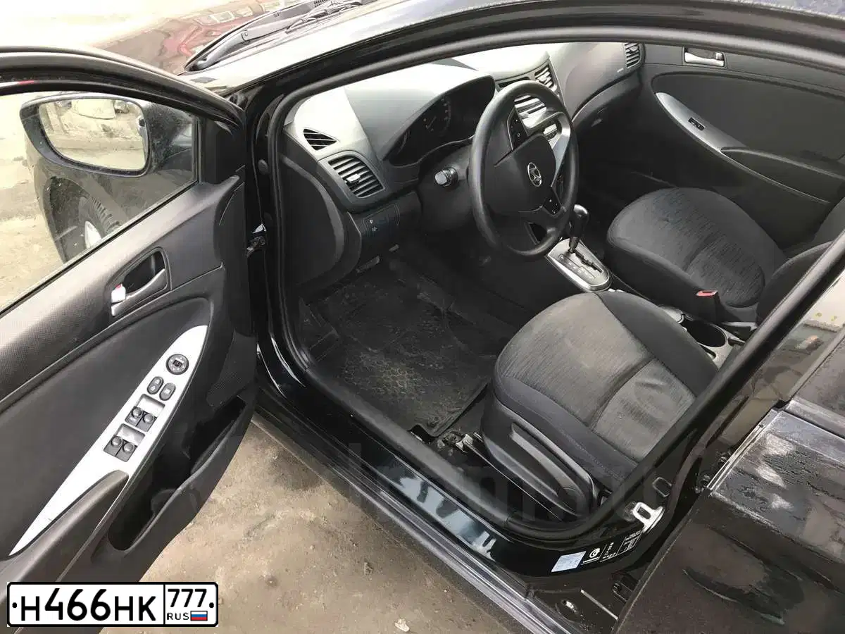 Фото автомобиля HYUNDAI SOLARIS, 2015 — госномер У896ВК44. Цвет: ЧЕРНЫЙ