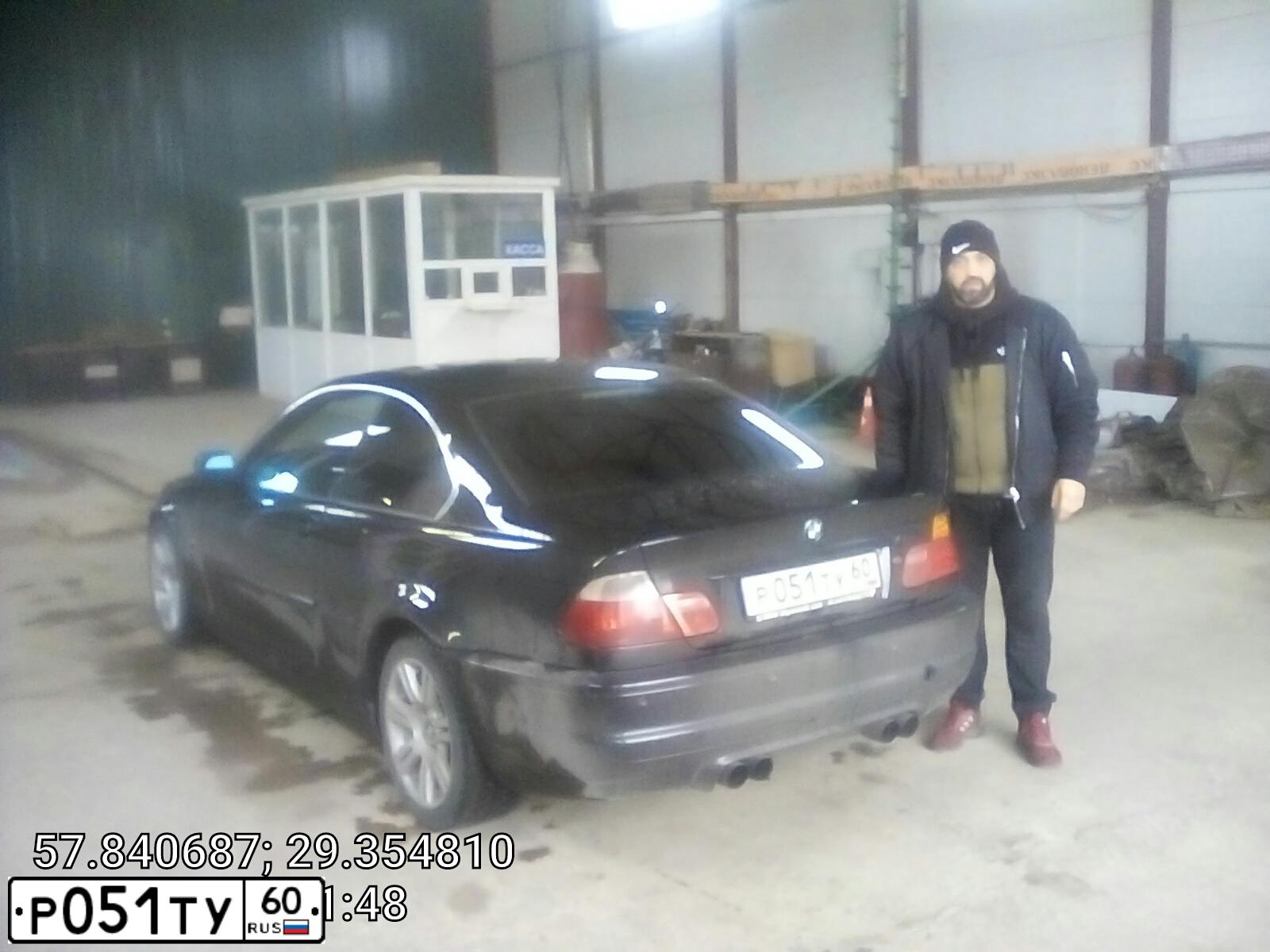 Фото автомобиля BMW 318СI, 2001 — госномер Х494АВ550. Цвет: ЧЕРНЫЙ