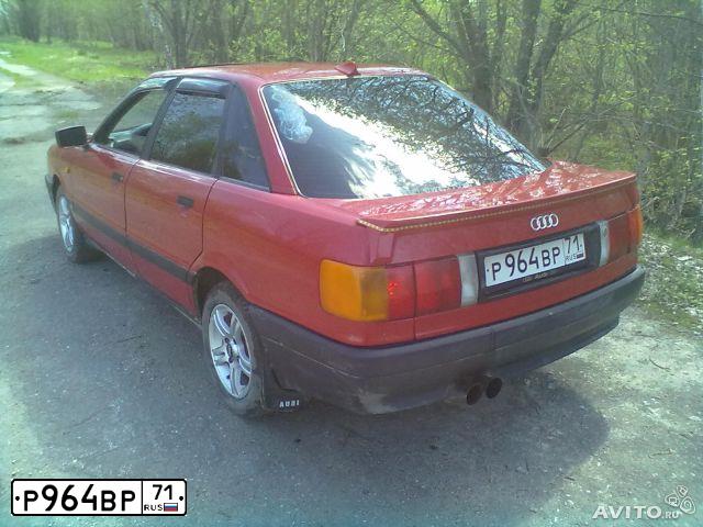 Фото автомобиля AUDI 80, 1987 — госномер Р964ВР71. Цвет: ВИШНЕВЫЙ