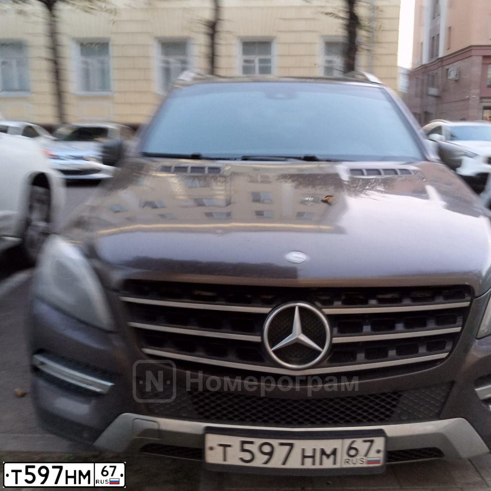 Фото автомобиля MERCEDES M-KLASSE, 2012 — госномер Т597НМ67. Цвет: КОРИЧНЕВЫЙ
