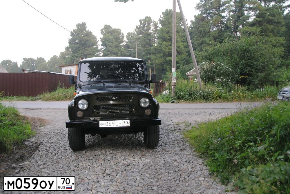 Фото автомобиля UAZ 3151 / HUNTER, 2011 — госномер М059ОУ70. Цвет: Золотой лист металлик