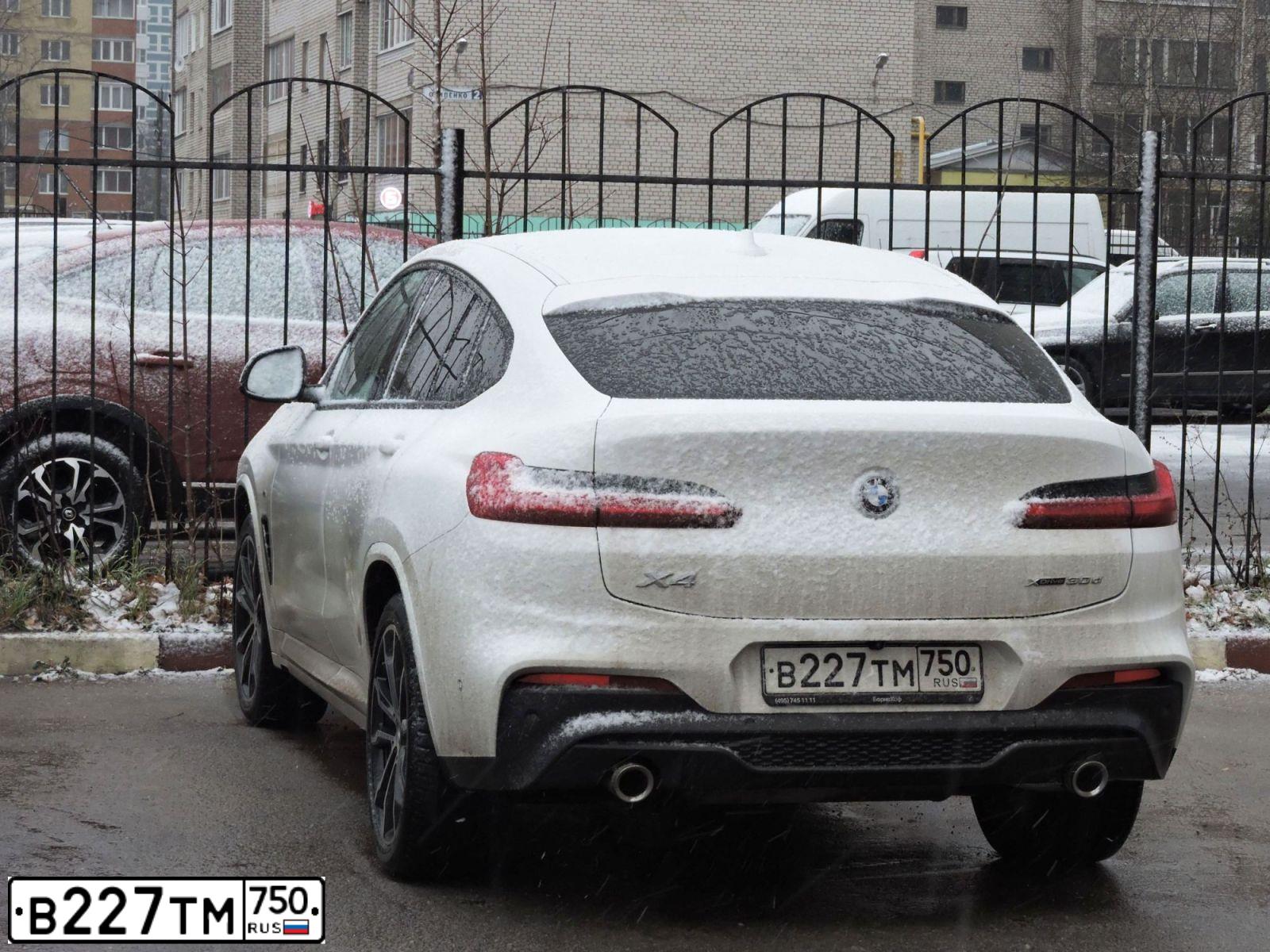 Фото автомобиля BMW X4, 2018 — госномер В227ТМ750