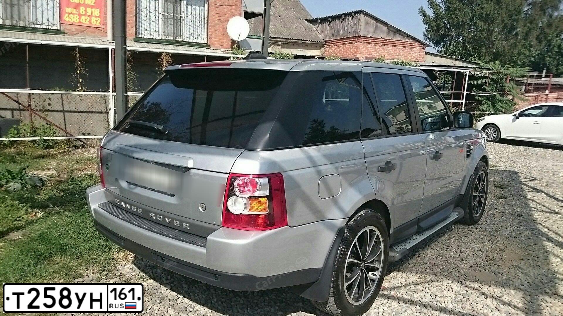 Фото автомобиля LANDROVER RANGE ROVER SPORT, 2008 — госномер К366КО799. Цвет: Серебристый