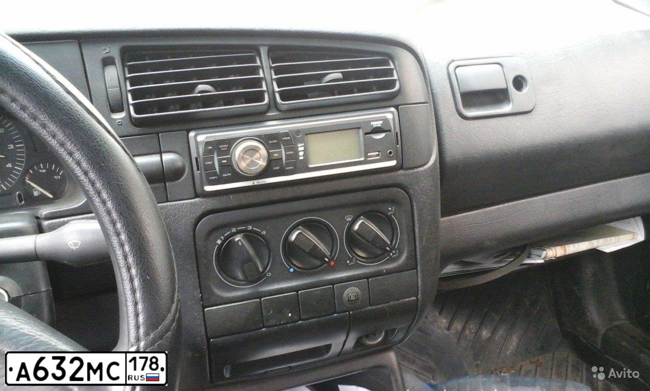 Фото автомобиля VOLKSWAGEN GOLF, 1993 — госномер А632МС178. Цвет: СИНИЙ