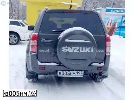 Фото автомобиля SUZUKI /GRAND/ VITARA, 2011 — госномер В005НМ197. Цвет: СЕРЫЙ