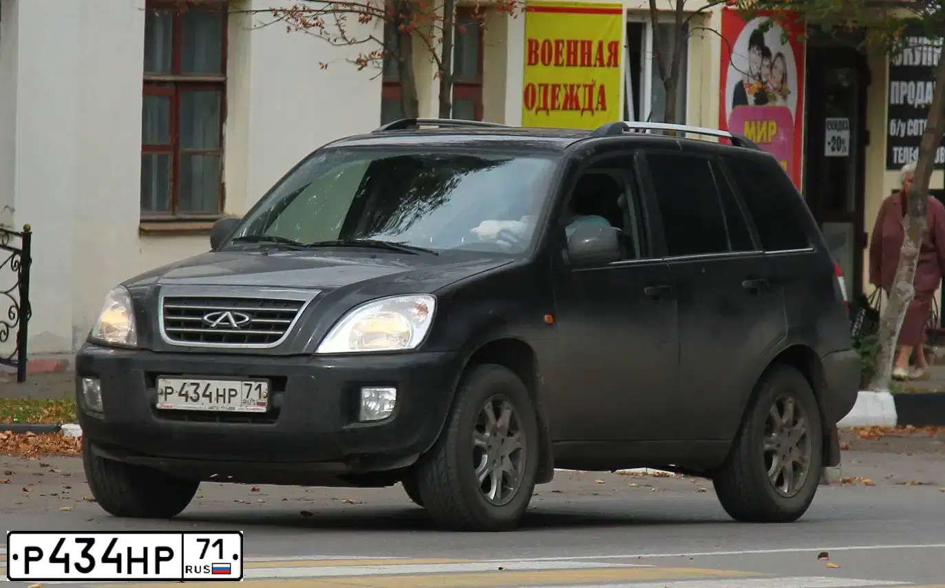 Фото автомобиля CHERY TIGGO, 2013 — госномер О224ОК71. Цвет: ЧЕРНЫЙ