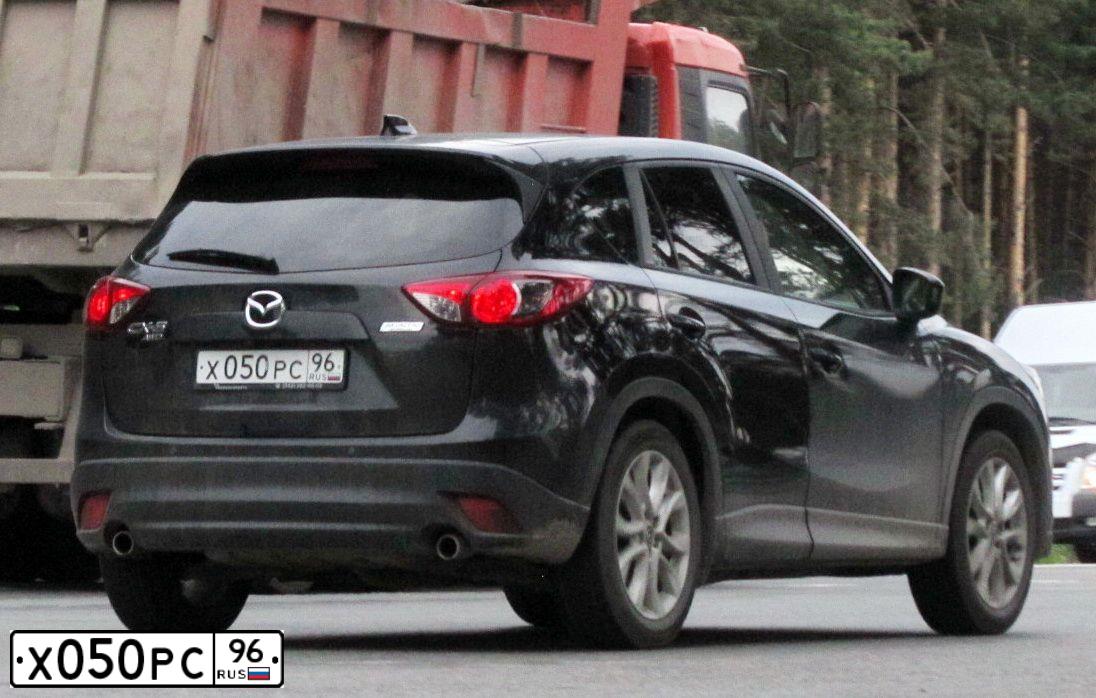 Фото автомобиля MAZDA CX-5, 2013 — госномер Х050РС96. Цвет: ЧЕРНЫЙ