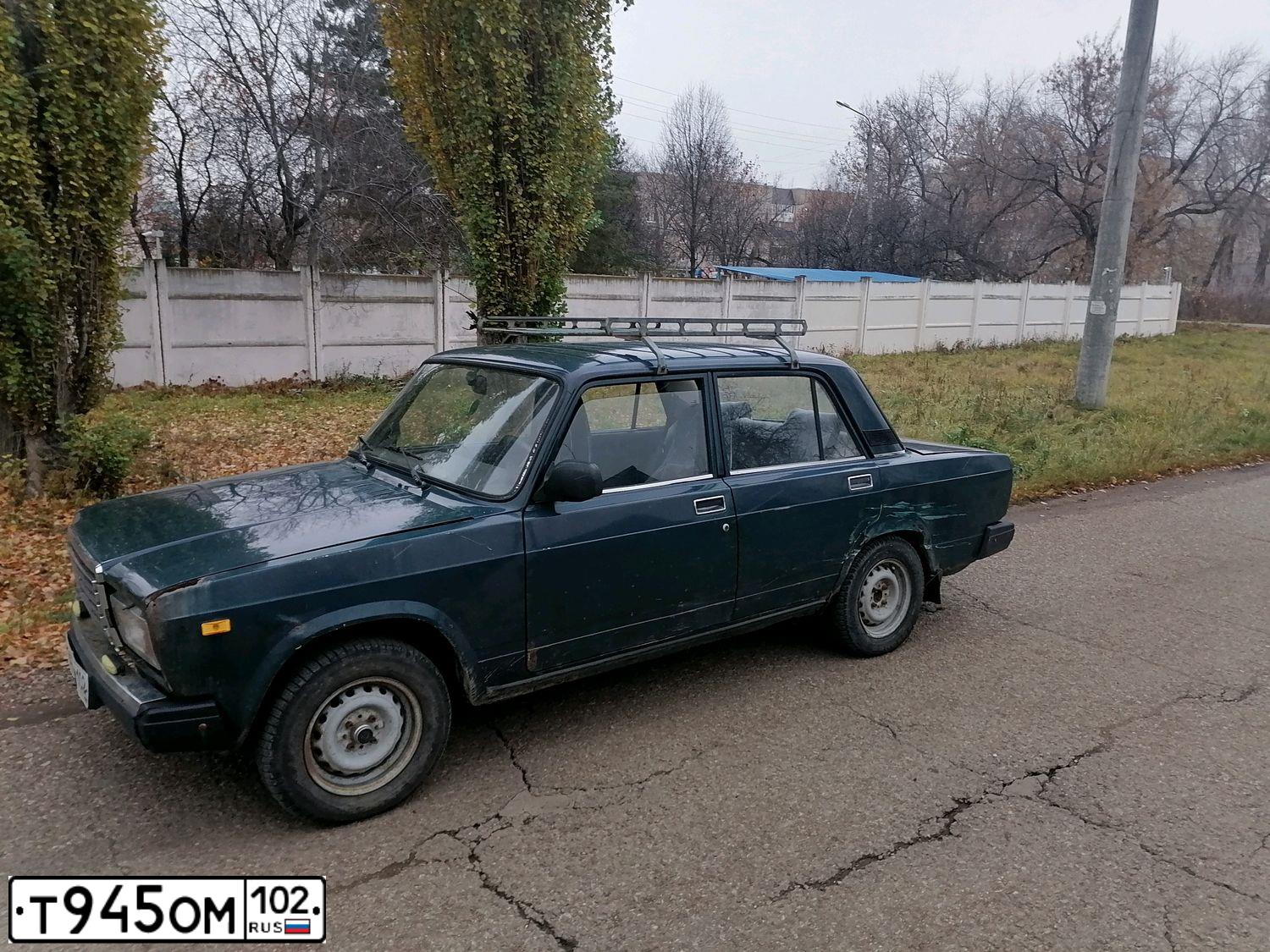 Фото автомобиля LADA 2107 LADA, 2007 — госномер Т945ОМ102. Цвет: Темно-зеленый