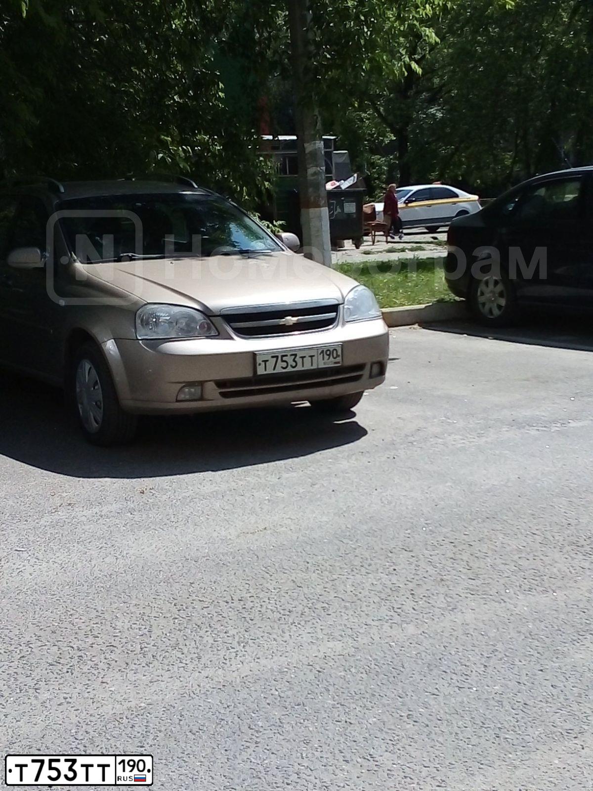 Фото автомобиля CHEVROLET LACETTI, 2008 — госномер Т753ТТ190. Цвет: БЕЖЕВЫЙ