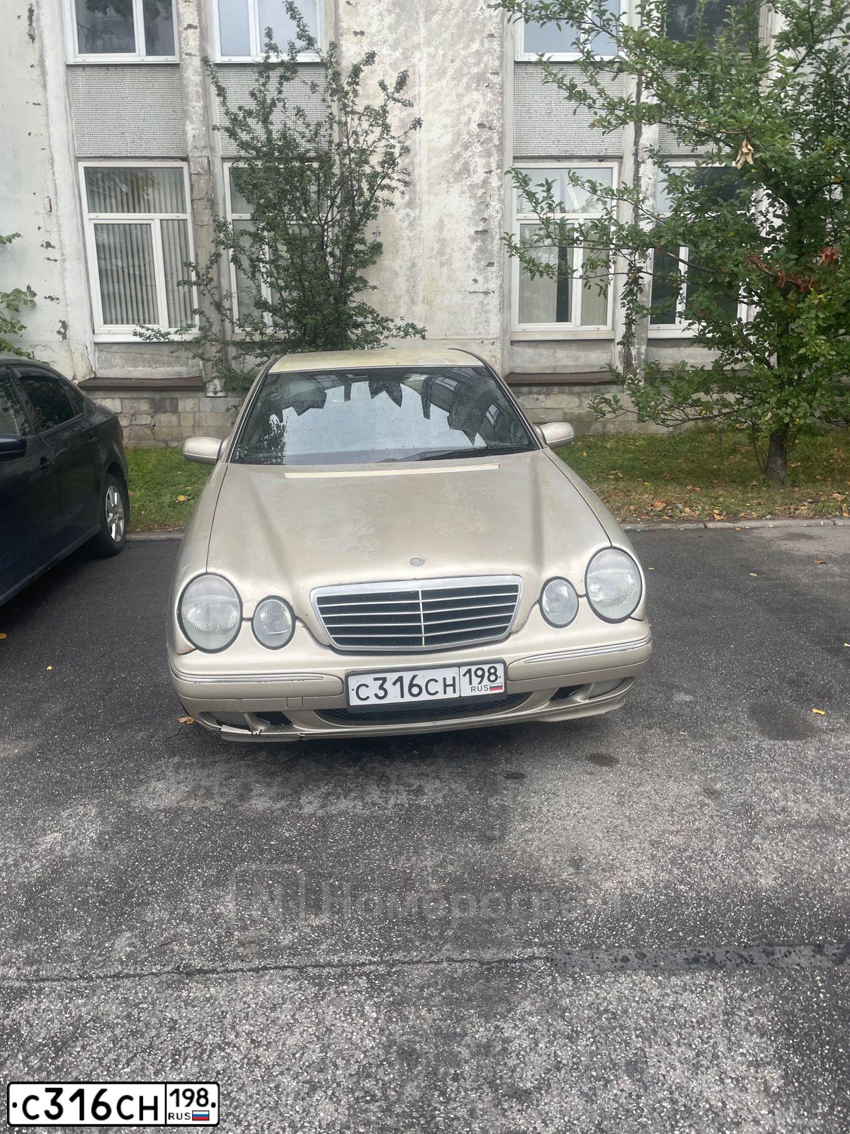 Фото автомобиля MERCEDES E-KLASSE, 2000 — госномер С316СН198. Цвет: БЕЖЕВЫЙ