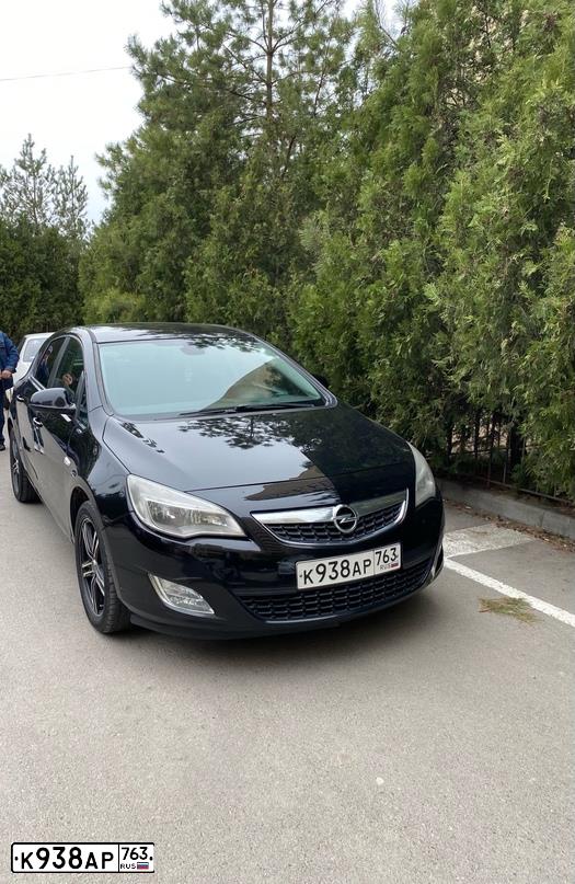 Фото автомобиля KIA RIO, 2020 — госномер К936АР763. Цвет: Белый
