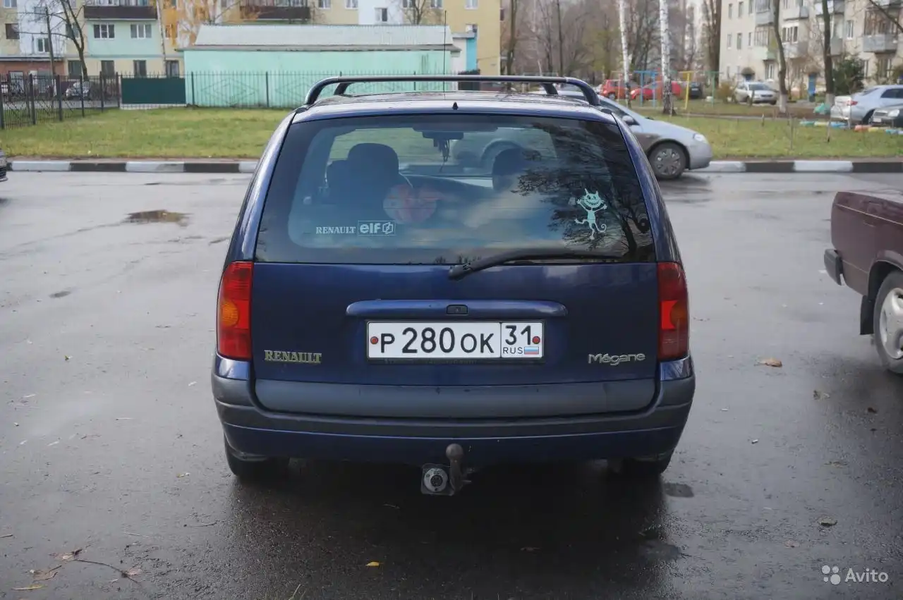 Фото автомобиля RENAULT MEGANE, 2002 — госномер Р280ОК31. Цвет: синий