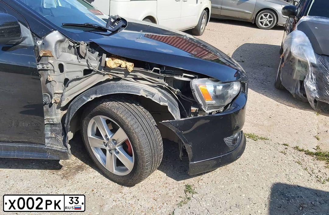 Фото автомобиля DODGE CALIBER, 2008 — госномер Х002РК33. Цвет: ЧЕРНЫЙ