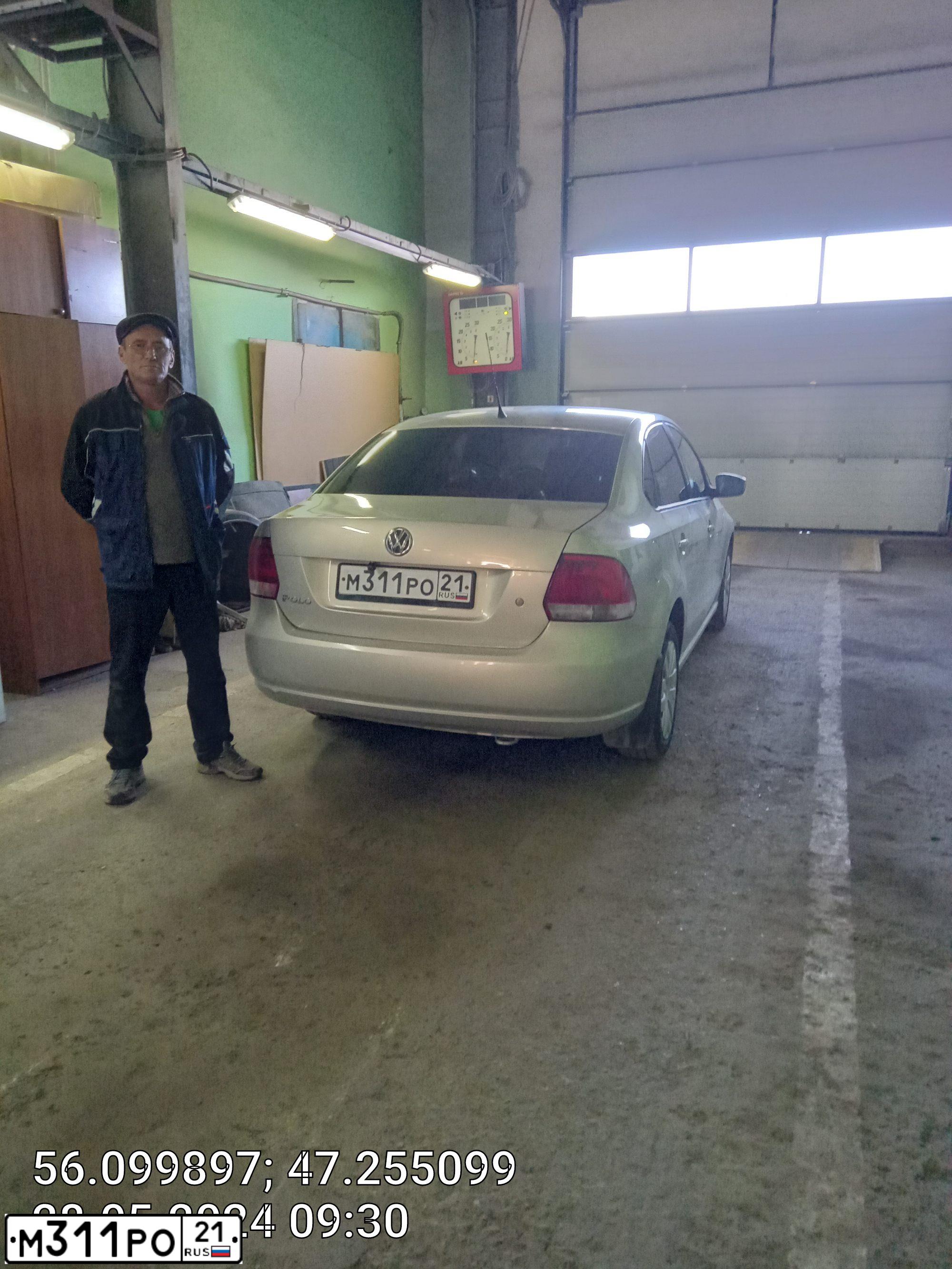 Фото автомобиля VOLKSWAGEN POLO, 2011 — госномер Т890СН190