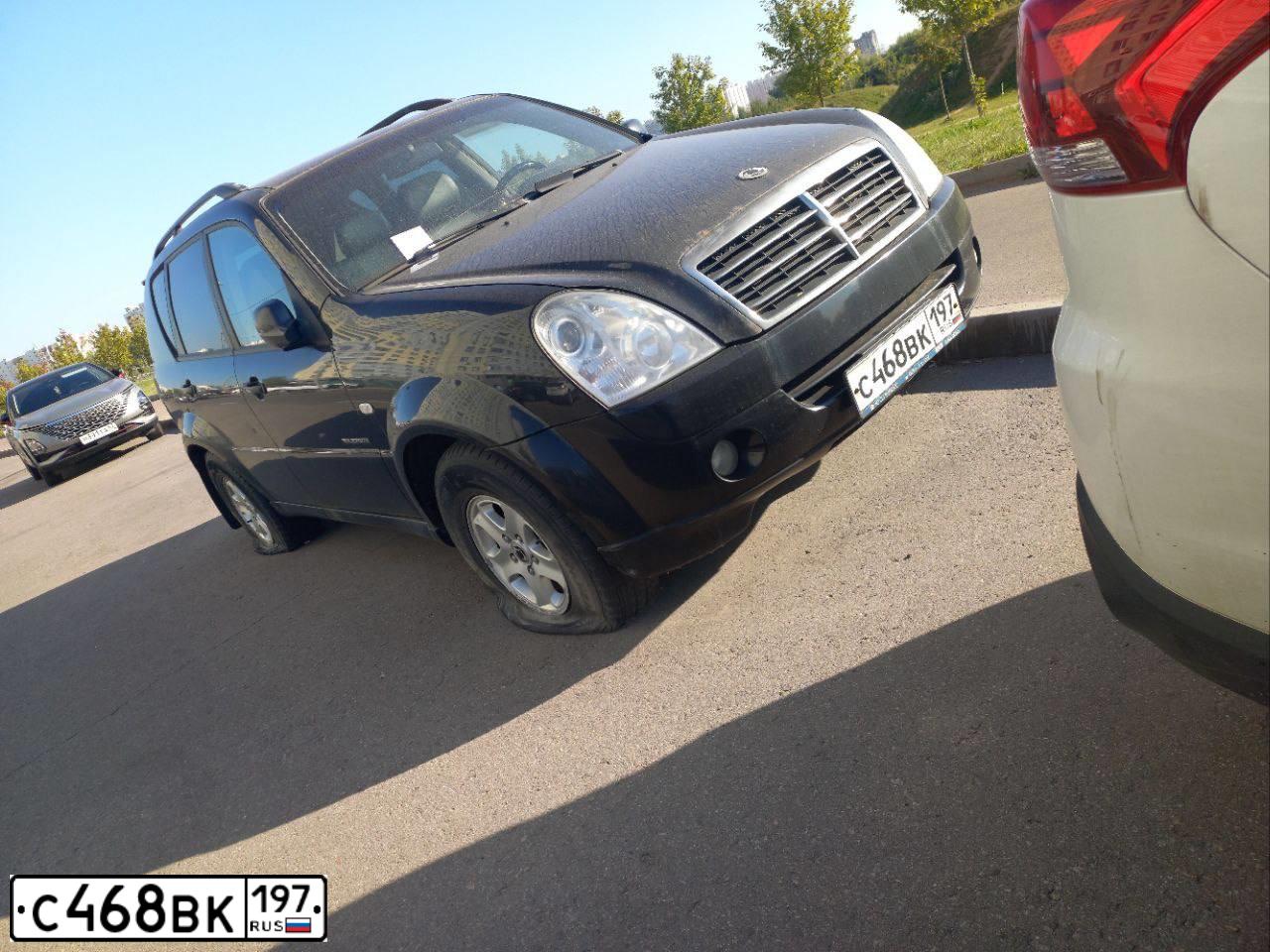 Фото автомобиля SSANGYONG REXTON, 2007 — госномер С468ВК197. Цвет: ЧЕРНЫЙ МЕТАЛЛИК