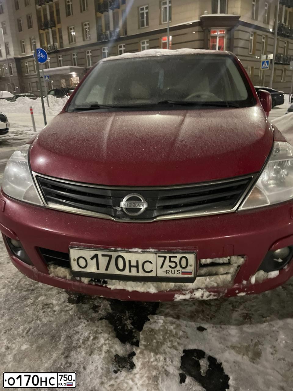 Фото автомобиля NISSAN TIIDA, 2010 — госномер У873ВТ977
