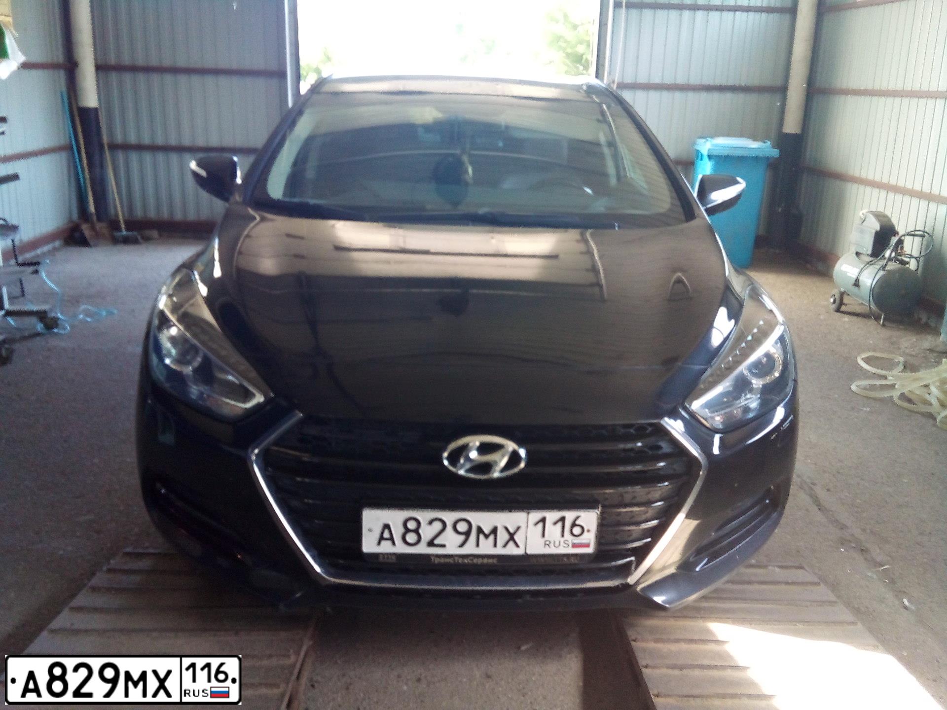 Фото автомобиля HYUNDAI I40, 2017 — госномер М758ТТ716. Цвет: ЧЕРНЫЙ