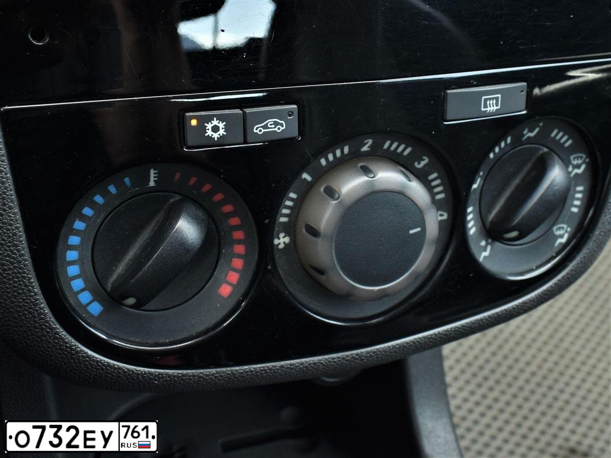 Фото автомобиля OPEL CORSA, 2008 — госномер Е535КН161. Цвет: СЕРЫЙ