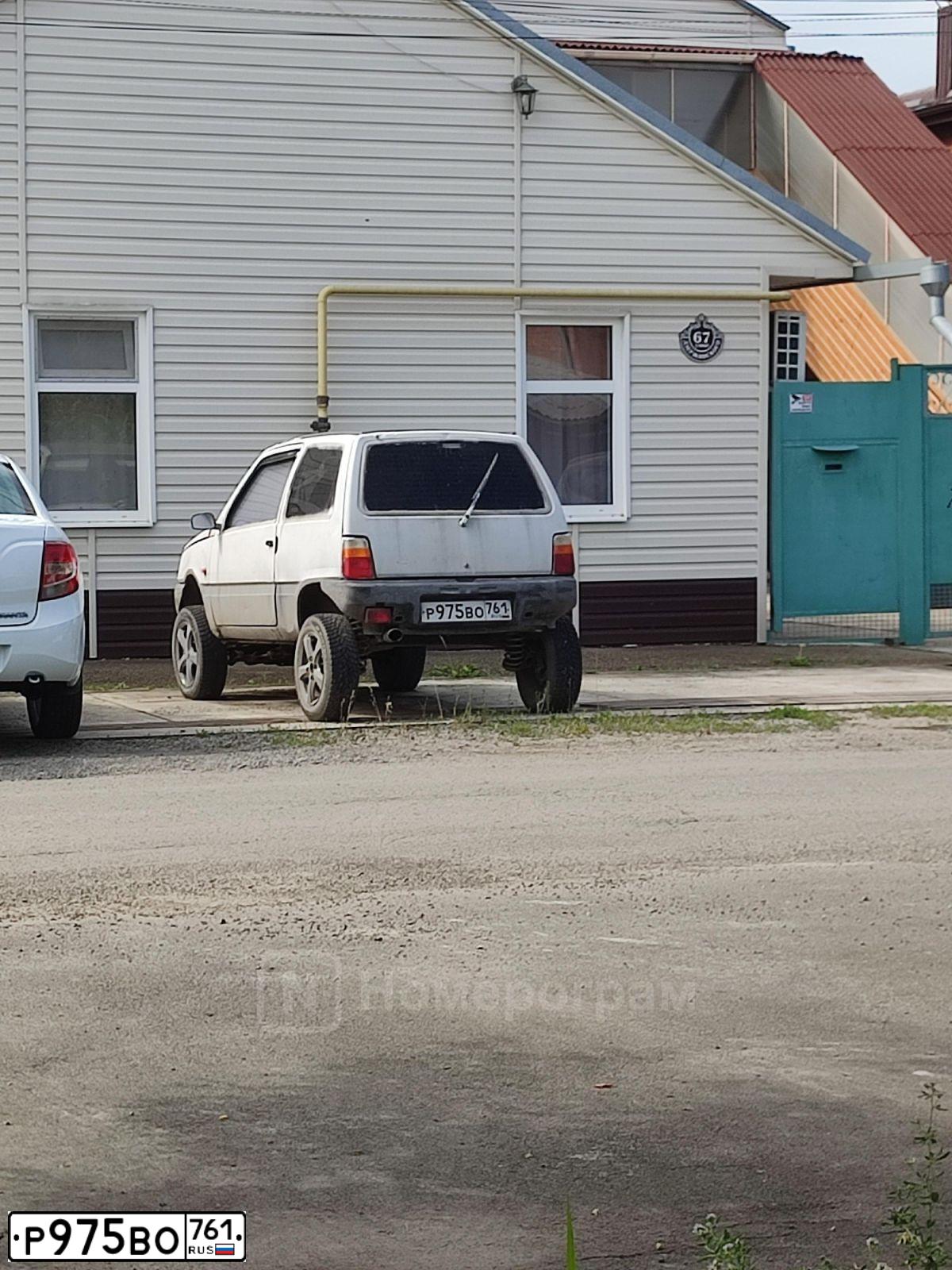Фото автомобиля SEAZ OKA, 2004 — госномер Р975ВО761. Цвет: ЖЕМЧУГ СЕРЕБРИСТЫЙ МЕТ