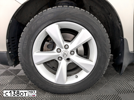 Фото автомобиля TOYOTA RAV4, 2004 — госномер С138ОТ197. Цвет: СЕРЫЙ