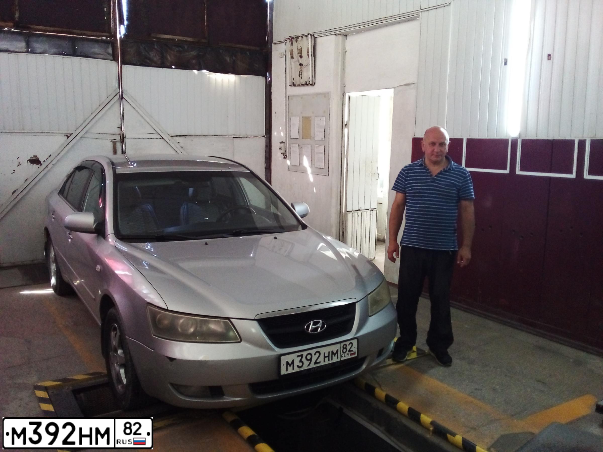 Фото автомобиля HYUNDAI SONATA, 2005 — госномер С545СС32. Цвет: СЕРЕБРИСТЫЙ