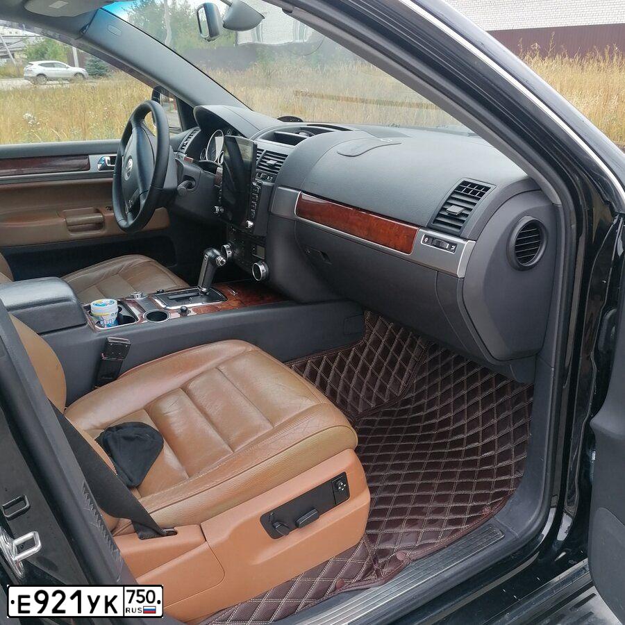Фото автомобиля VOLKSWAGEN TOUAREG, 2005 — госномер М008МС73. Цвет: ЧЕРНЫЙ