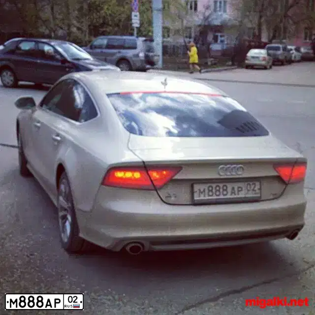 Фото автомобиля AUDI A7, 2012 — госномер Н778ОК702. Цвет: БЕЖЕВЫЙ