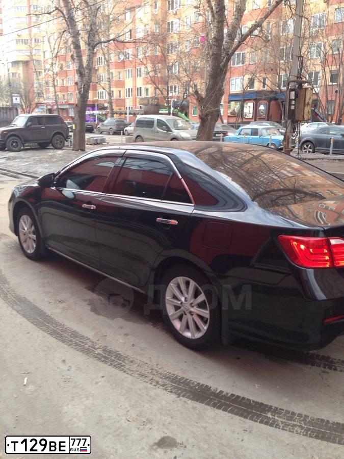 Фото автомобиля TOYOTA CAMRY, 2012 — госномер О822УТ161. Цвет: ЧЕРНЫЙ