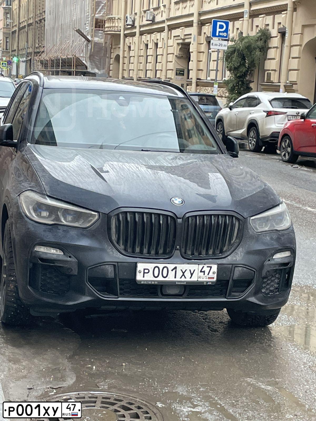 Фото автомобиля BMW X5, 2019 — госномер О884ОА47. Цвет: Серый