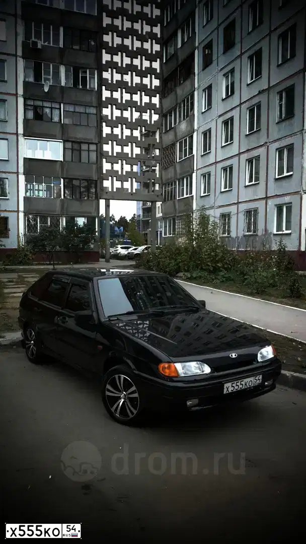 Фото автомобиля LADA 2114 SAMARA, 2012 — госномер Х555КО54. Цвет: ЧЕРНЫЙ