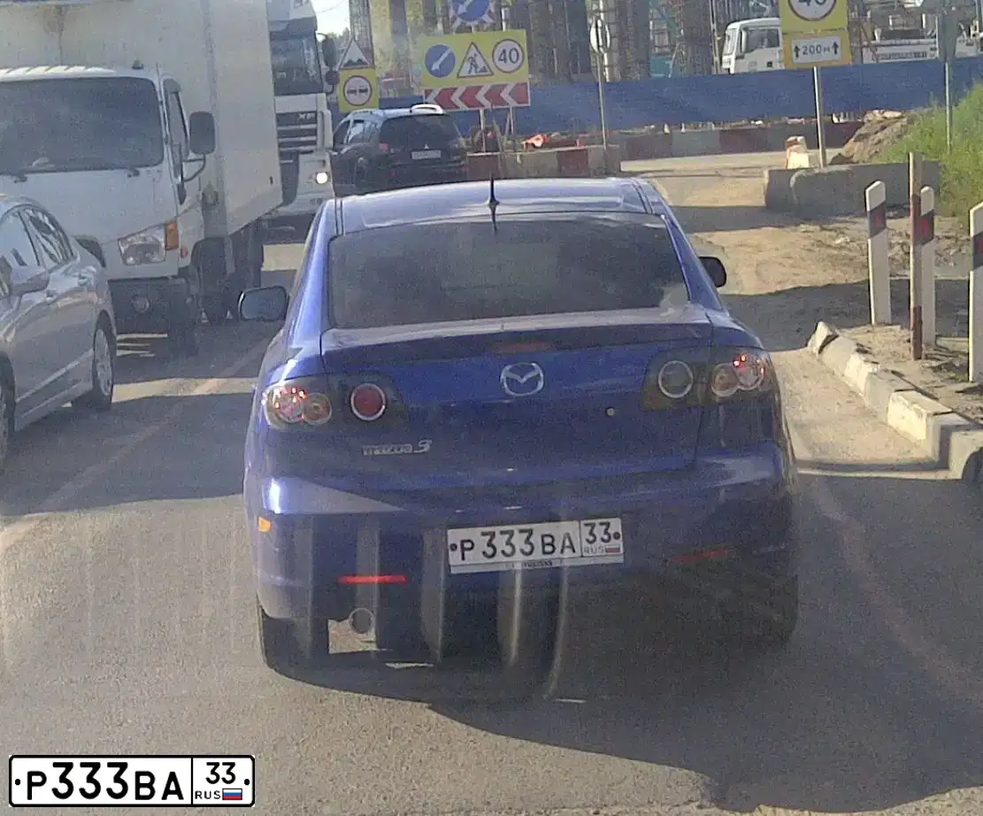 Фото автомобиля LADA 2112, 2001 — госномер Р333ВА33. Цвет: ЧЕРНЫЙ