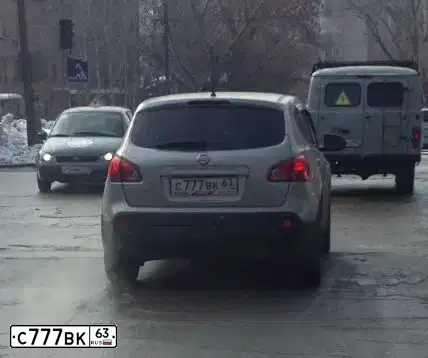 Фото автомобиля NISSAN QASHQAI, 2008 — госномер С777ВК63. Цвет: СЕРЕБРИСТЫЙ