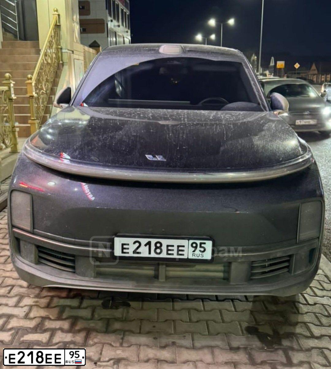 Фото автомобиля HYUNDAI SOLARIS, 2016 — госномер Е218ЕЕ95. Цвет: ЧЕРНЫЙ