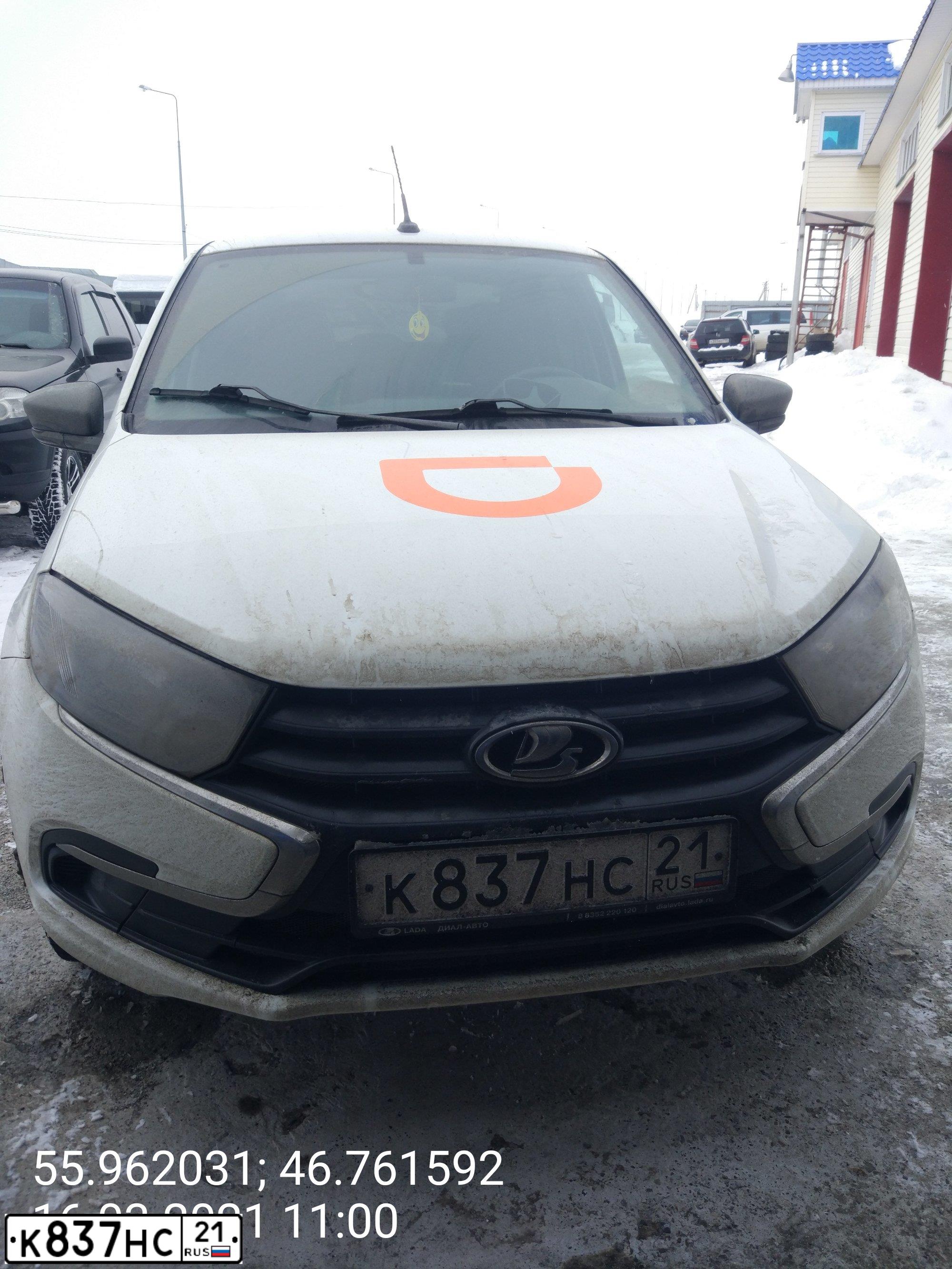 Фото автомобиля LADA GRANTA, 2019 — госномер Х214ТР05. Цвет: Белый