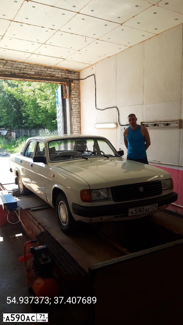 Фото автомобиля GAZ 3102, 1994 — госномер А561АК550