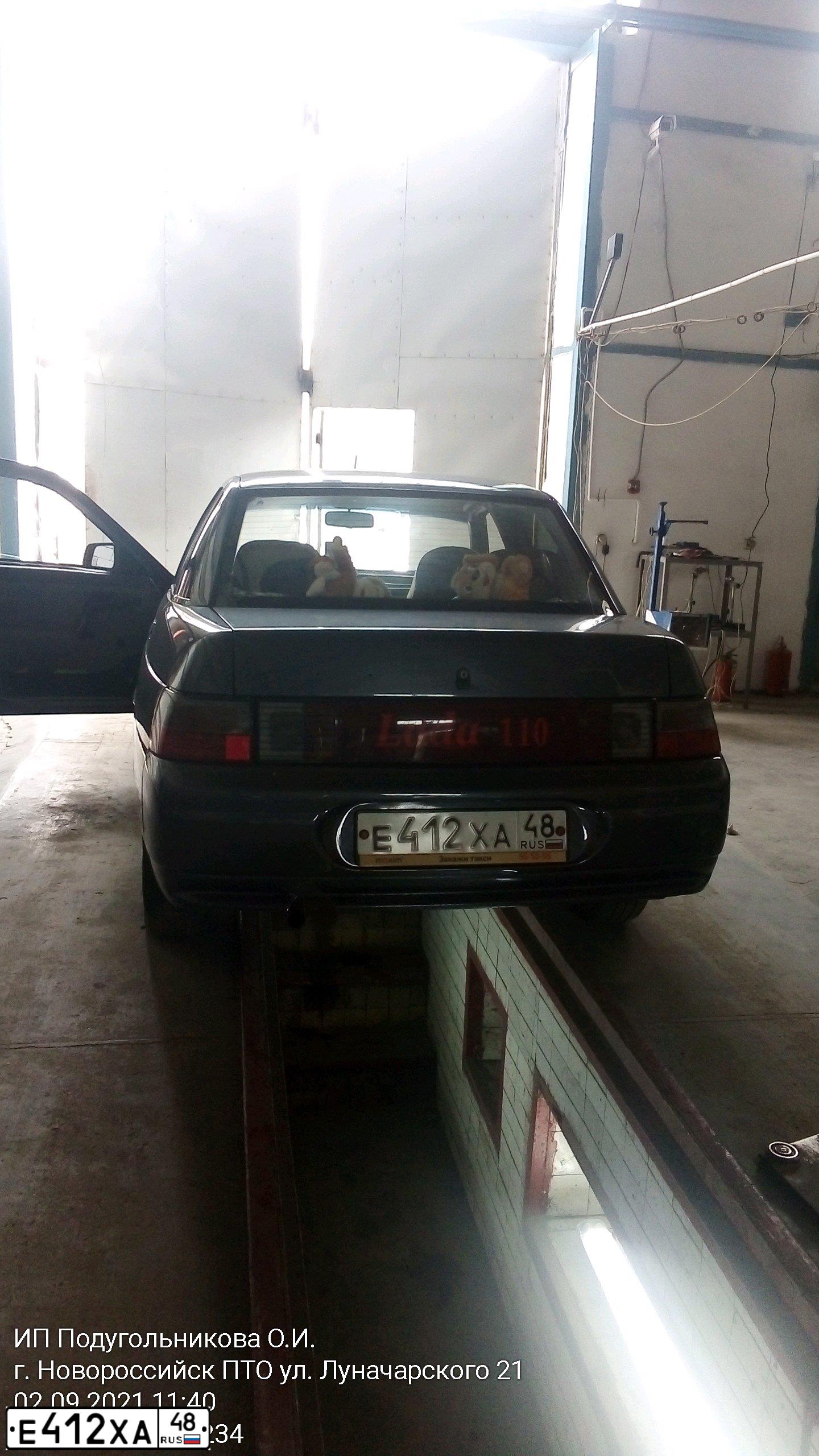 Фото автомобиля LADA 2110, 2001 — госномер А500ВВ68. Цвет: СЕРЕБРИСТО-ТЕМНО-ФИОЛЕТОВЫЙ