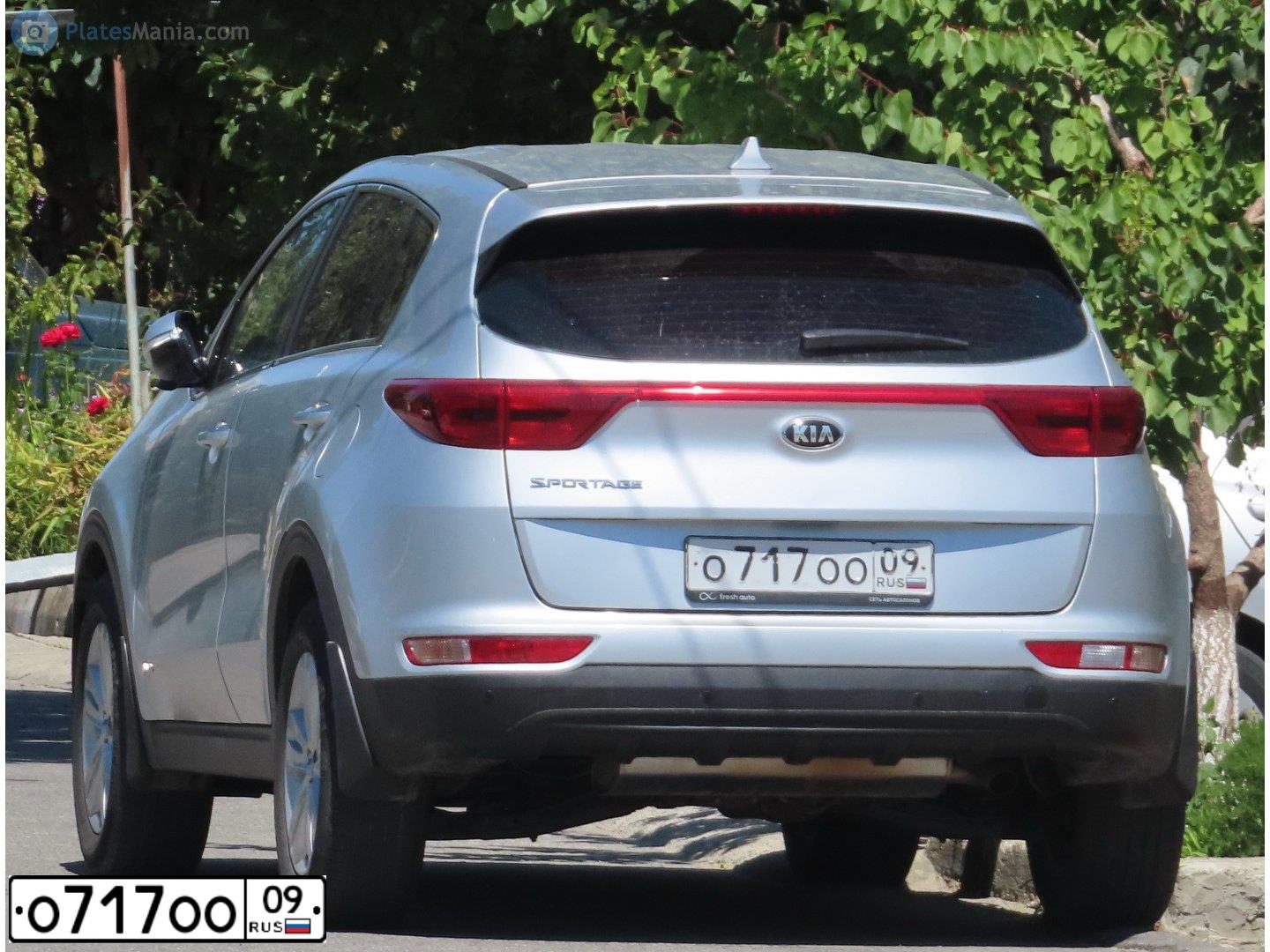 Фото автомобиля TOYOTA RAV4, 2010 — госномер В454АВ09. Цвет: Белый