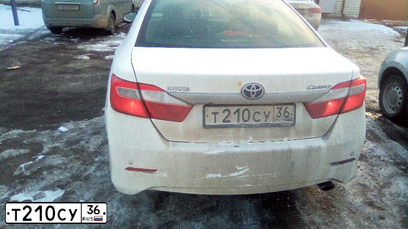 Фото автомобиля TOYOTA CAMRY, 2012 — госномер О600ЕО46. Цвет: Белый