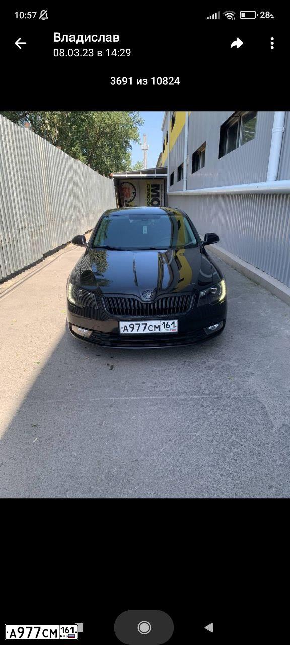 Фото автомобиля SKODA SUPERB, 2013 — госномер А977СМ161. Цвет: ЧЕРНЫЙ