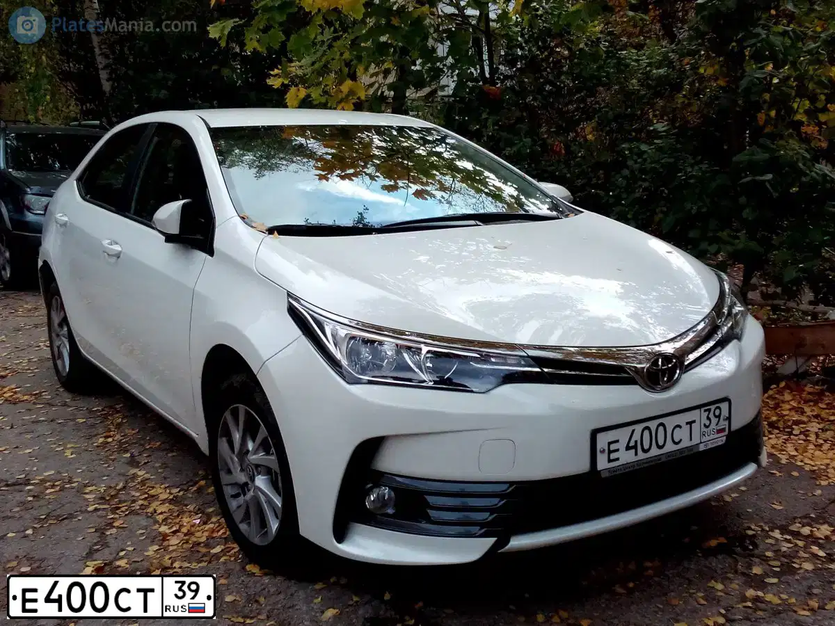 Фото автомобиля TOYOTA COROLLA, 2009 — госномер С065АА39. Цвет: Серебристый