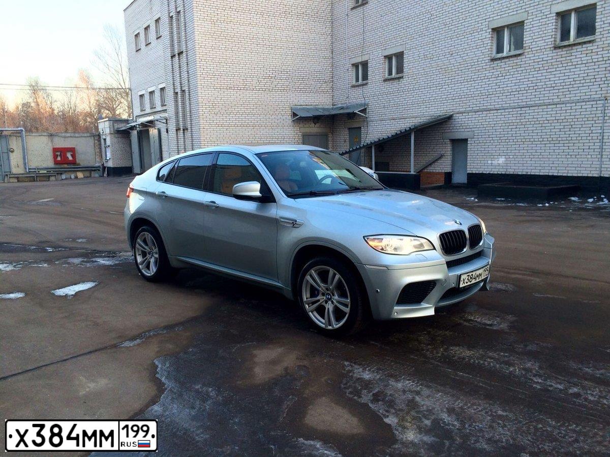 Фото автомобиля BMW X6M, 2012 — госномер В433НО797. Цвет: СЕРЫЙ