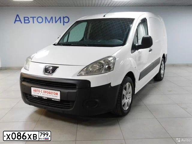 Фото автомобиля PEUGEOT PARTNER, 2011 — госномер Х086ХВ799. Цвет: Белый