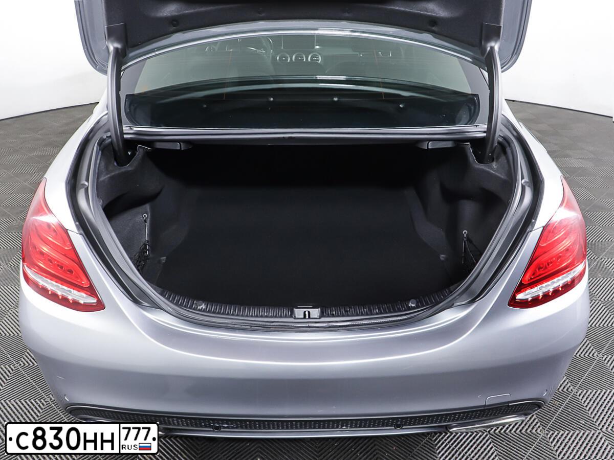 Фото автомобиля MERCEDES-BENZ C180, 2015 — госномер У025КС31. Цвет: СЕРЫЙ