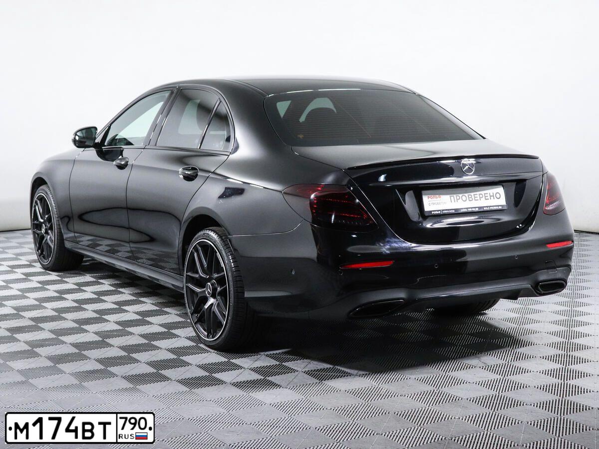 Фото автомобиля MERCEDES-BENZ E-CLASS, 2018 — госномер У070ТУ48. Цвет: ЧЕРНЫЙ