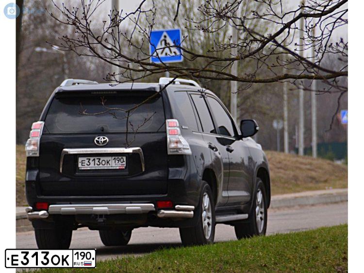 Фото автомобиля TOYOTA LAND CRUISER 150, 2011 — госномер Т469ТВ152. Цвет: ЧЕРНЫЙ