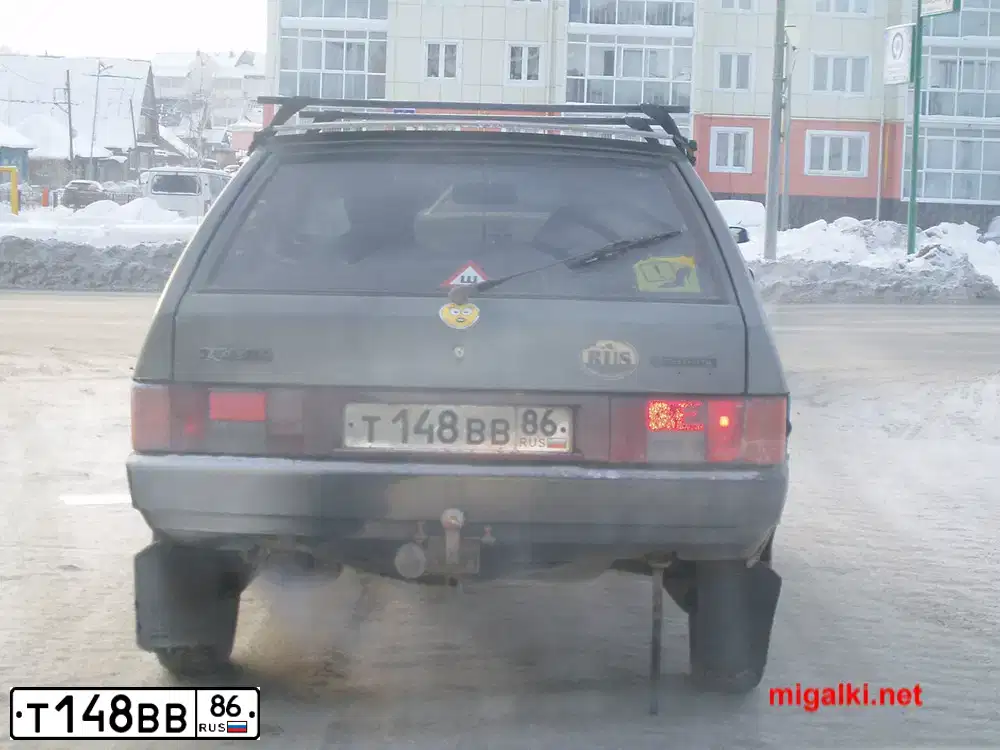 Фото автомобиля LADA 2108 SAMARA, 1991 — госномер Т148ВВ86. Цвет: СЕРЫЙ